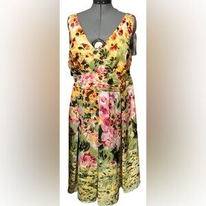 Avenue empire waist dress sz 22